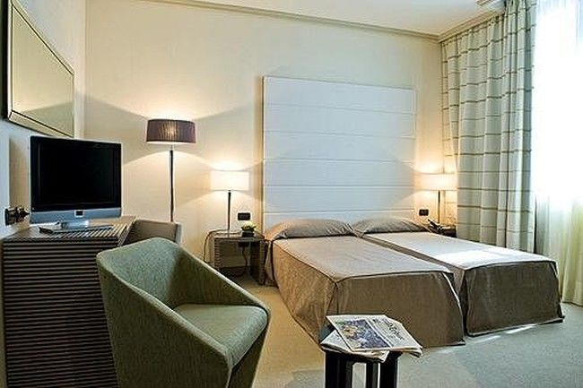H2C Hotel Napoli Extérieur photo